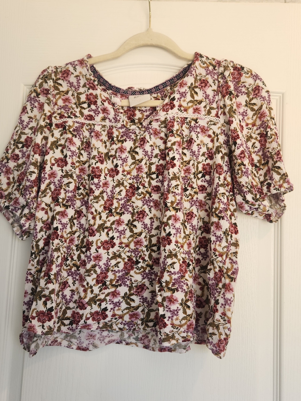 Knox Rose White Blouse with Pink Floral Print S Euc